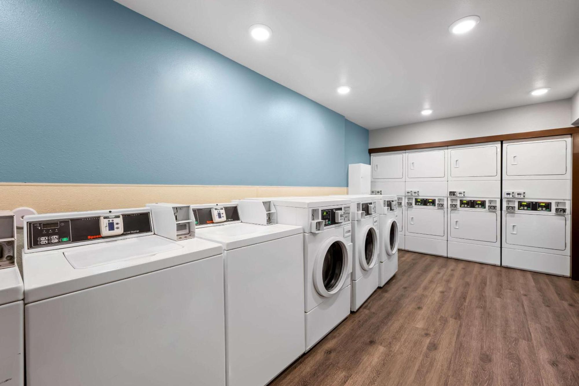 Woodspring Suites Hobbs Air Base City Eksteriør bilde