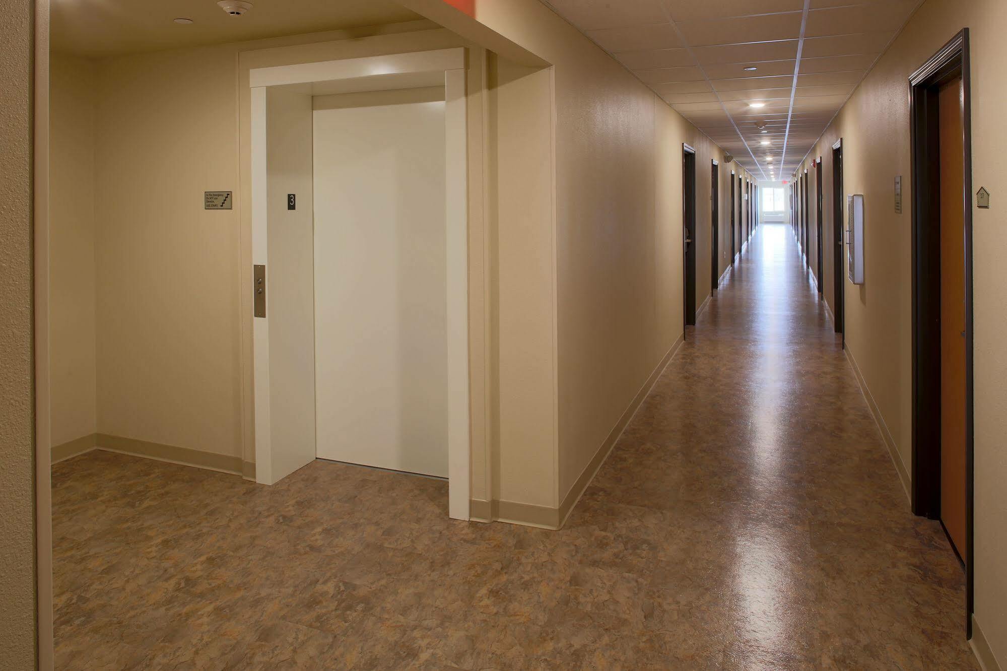 Woodspring Suites Hobbs Air Base City Eksteriør bilde